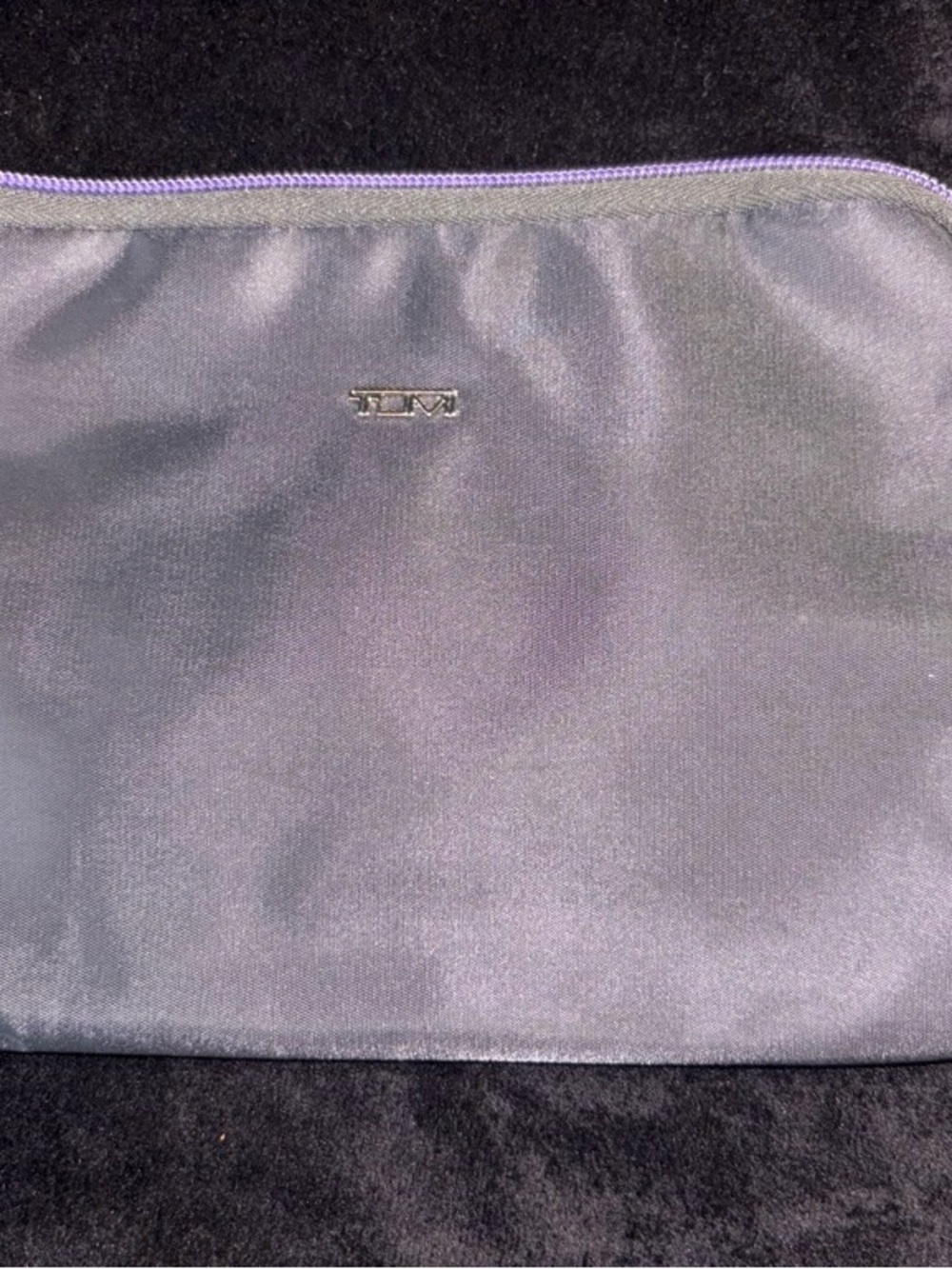 TUMI for Delta Delta Air Lines First Class Amenity Kit Pouch / Toiletry Bag EUC